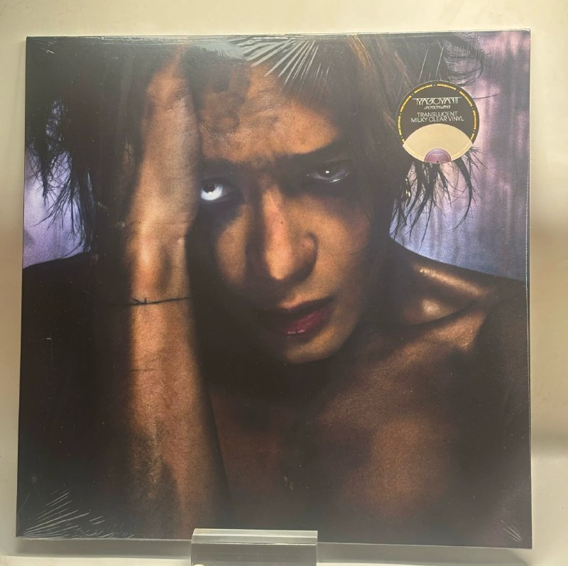 《二战后的日本流行音乐》从美式爵士到昭和歌谣，从偶像浪潮到J-Pop全球风靡，战后日本流行音乐在吸收与创新中塑造了独特的听觉美学