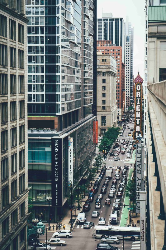 《拍照秘籍》从构图技巧到光影运用，本书手把手教你用手机也能拍出专业级照片