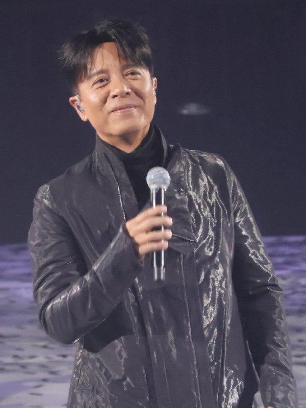 《钱儿爸超级镜花缘 (1-2季) 》跟随钱儿爸的奇幻声音，穿越至瑰丽的大唐异世界