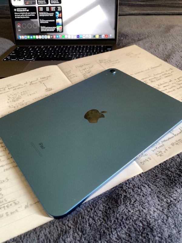 《Word教程2019篇11课》本课深入讲解Word 2019长文档排版核心技巧，涵盖样式集高效应用、自动生成目录、页眉页脚分节设置以及题注与交叉引用等实用功能，助你系统掌握专业文档的编辑规范，大幅提升工作效率