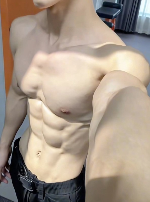 《男性腹肌打造瘦肚子全方案》本方案专为男性设计，融合高效燃脂与核心强化，不仅教你练出清晰腹肌，更针对顽固腹部脂肪提供饮食与训练组合策略，帮助你在减掉小肚腩的同时塑造强壮核心，实现体型与健康的双重蜕变