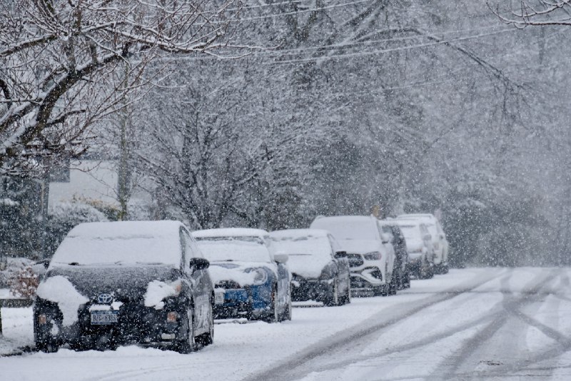 《烁石·餐饮店短视频摄影基本功，视频拍摄实战教学》从设备选择到拍摄技巧，手把手教你用手机拍出高级感美食视频