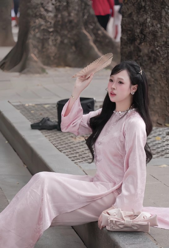 《清华大学状元笔记》本书深度梳理清华学霸的思维脉络与知识体系，提供高效学习方法与实战解题策略