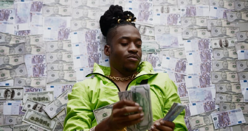 《养生豆浆米糊蔬果汁大全轻图典精心挑选营养美容秘方[pdf]》本书精选数百款养生配方，涵盖豆浆、米糊、蔬果汁等类型，针对不同需求提供营养与美容方案