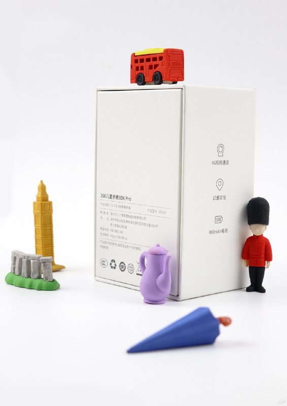 《屏幕时代，重塑孩子的自控力》本书直面数字时代养育难题，提供科学依据与实用策略，不仅剖析屏幕对儿童大脑、行为和情绪的影响，更给出全家参与的“6周计划”，帮助孩子构建健康数字习惯，找回专注力与真实世界的连接