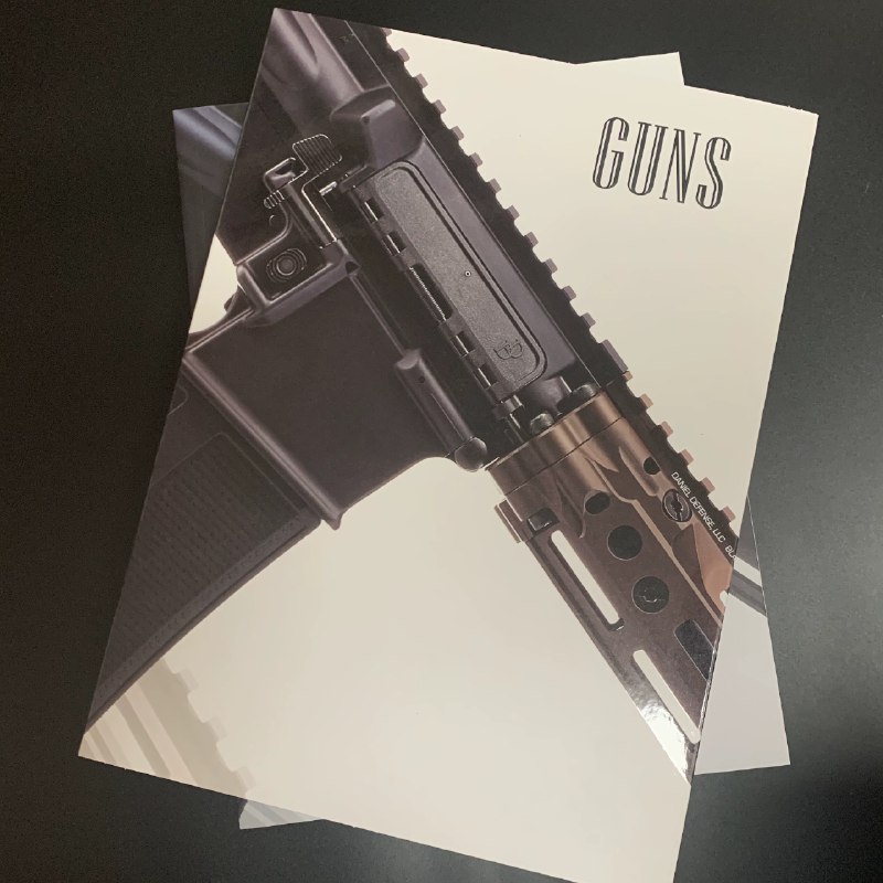 《现代兵器库鉴赏指南》本书精选全球现役经典兵器，以高清图片与专业参数展现装备细节，涵盖陆海空天多维战场