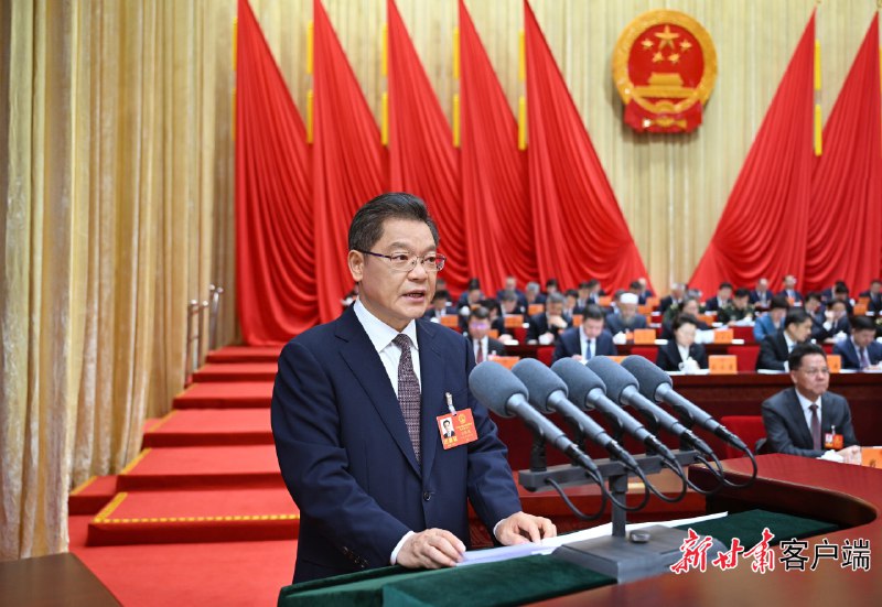 《德鲁克管理思想精要》本书萃取德鲁克管理思想精髓，涵盖战略、创新、领导力等关键领域，以清晰框架呈现其核心智慧