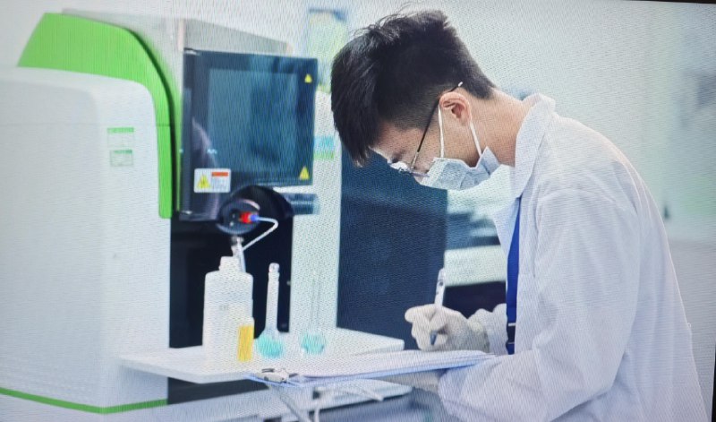 《王骁Albert：美国背面研究报告》本报告跳出传统美国观察框架，从社会、文化、经济等多重“背面”切入，通过扎实案例与独特视角，揭示被主流叙事遮蔽的真实美国