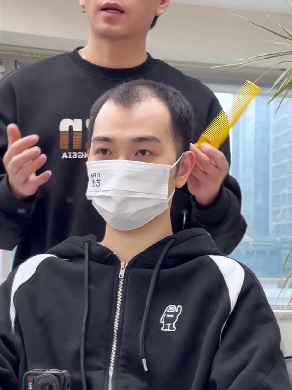 《女神养成方法提升气质、增加自信》从仪态管理到内心修炼，本书提供系统气质提升方案