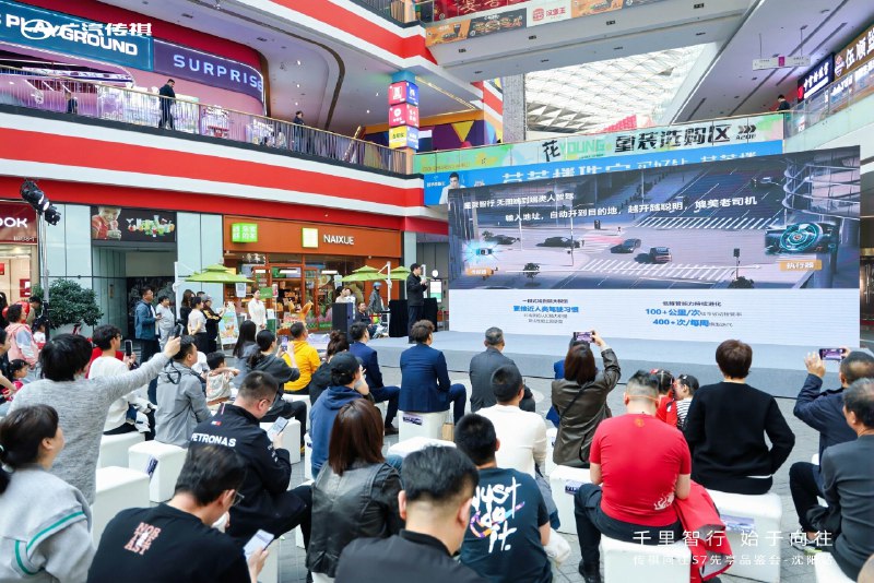 《职场能力方程组》本书独创“能力方程组”模型，将看似庞杂的职场技能解构成清晰、可习得的核心模块