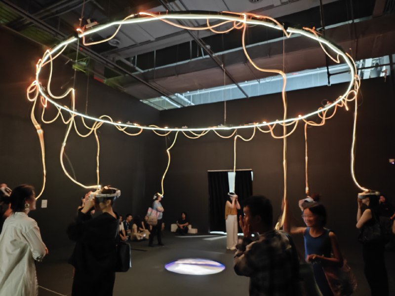 《AI复活照片，亲人再现眼前：让你的照片秒变视频详细教程》无需复杂软件，几步操作让静态照片瞬间“活”过来