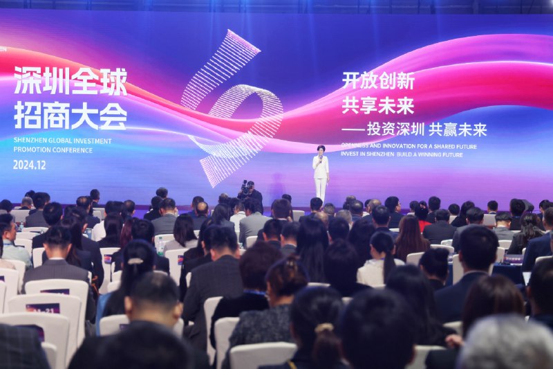 《人脉管理 》本书不仅剖析人脉构建的底层逻辑，更提供可实操的社交策略与维护技巧，助你从被动社交转向主动管理，将弱关系转化为强资源，在职场与生活中高效建立互信互利的价值网络