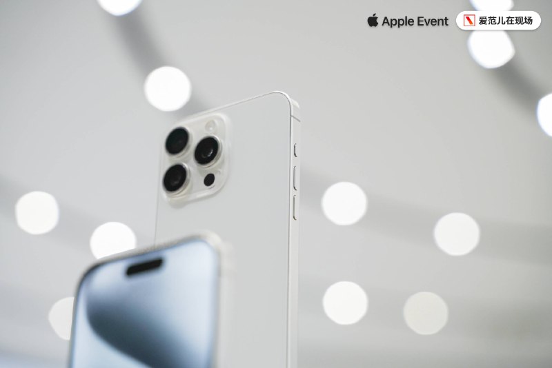 《美国改战略，苹果换库克？》文章深度解析美国战略调整如何影响全球科技巨头，聚焦苹果领导层变动背后的政治与经济博弈，揭示国际关系对企业决策的微妙影响，为读者提供独特洞察