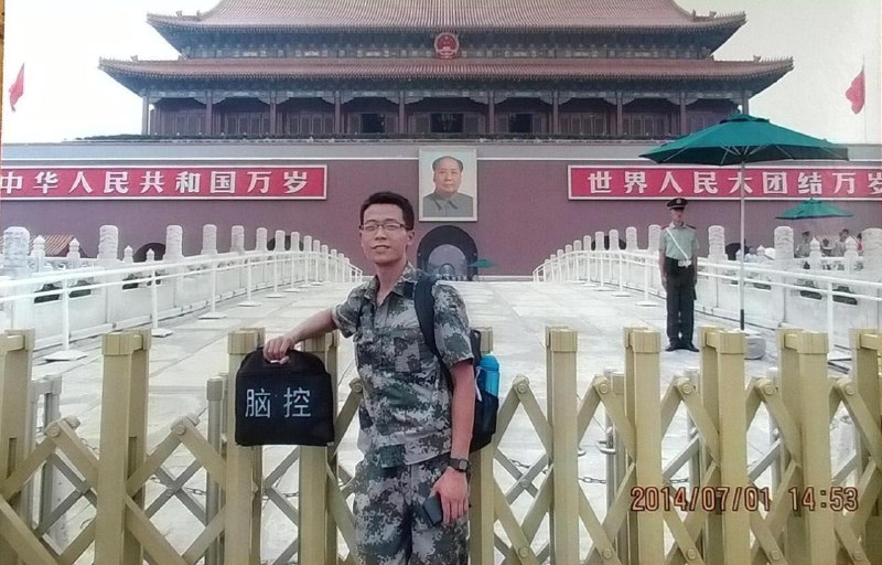 《复活帝国主播：上官铁柱 1152集完》上官铁柱意外重生为帝国小主播，凭借前世记忆逆袭成顶流