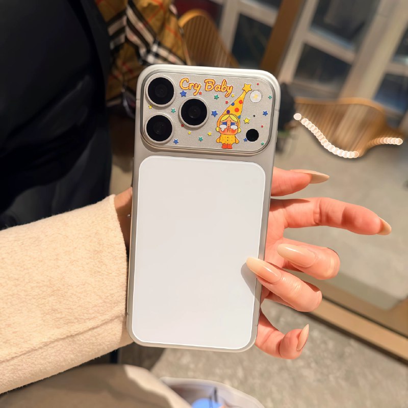 《星级睫毛演示》采用星级分段式教学，从基础涂刷到高级妆效层层递进，特别分享维持卷翘与根根分明的独家技巧，搭配工具选用指南，适合不同眼型快速上手，轻松打造持久迷人的眼妆效果