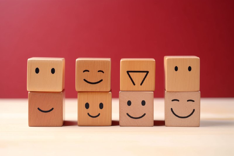 《TK短视频运营搭建制作与发布》从零开始掌握TK短视频运营全流程，涵盖账号搭建、内容创意、视频制作到精准发布