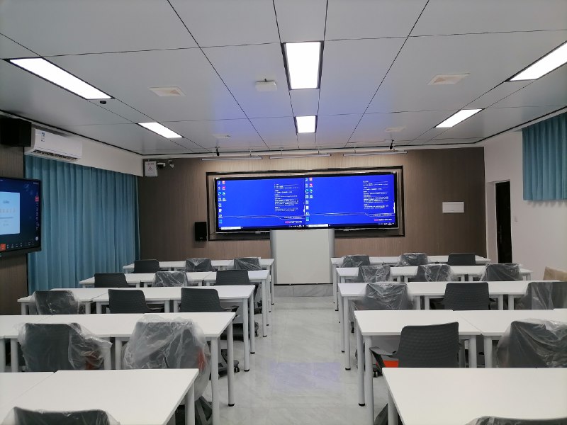 《管理教学类》本书融合前沿管理理论与丰富教学案例，提供系统化教学框架与实操工具，帮助教师构建互动课堂，激发学生批判性思维，有效提升管理课程的教学质量与学习效果