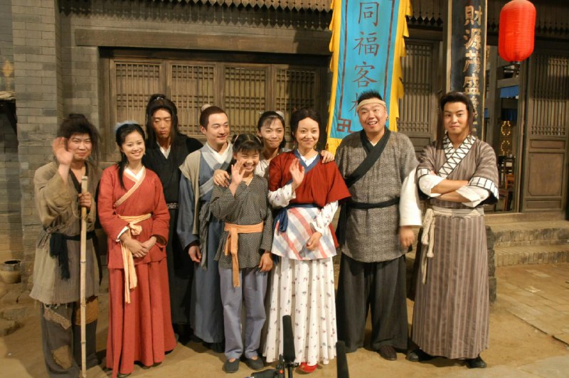 《五代武人之文》本书打破“武人不文”的刻板印象，深入挖掘五代时期武人的文学创作，展现乱世中武人的精神世界与文才风流，为理解唐宋社会转型提供了独特视角