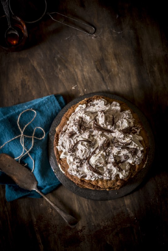 《艾尔文娴静-造型化妆课-2016》本课程由艾尔文老师亲授，聚焦日常实用造型与妆容技巧，手法细腻易懂