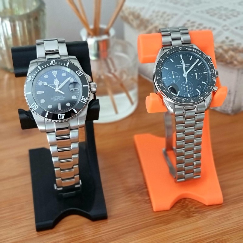 《200套专业财务表格精美模板》这套模板涵盖预算、成本、报表等全场景，设计专业且公式预置，可直接套用