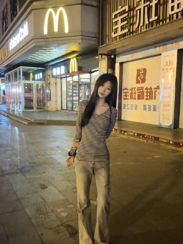 《田螺姑娘炸鸭掌》当经典传说遇上现代美食，田螺姑娘化身厨房达人，带来一道创意满满的炸鸭掌