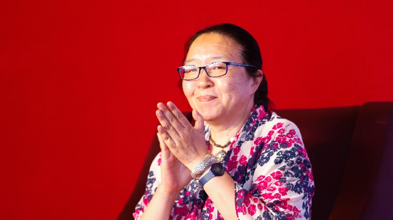 《戴建业老师微课合集》戴建业教授以幽默犀利的语言，深入浅出地解读古典文学，让李白、苏轼等名家变得鲜活可感