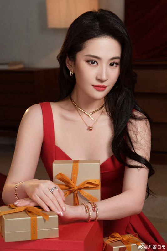 《阿宝姐的职场规划告别迷茫》阿宝姐结合多年职业咨询经验，提炼出可复制的职场破局方法