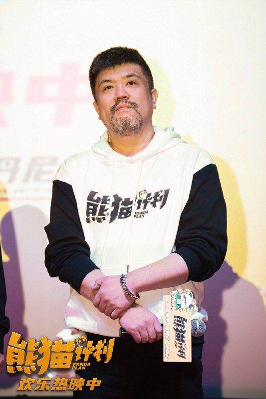 《有花生的寻常一天》雪莉·杰克逊以细腻笔触捕捉日常中的微妙悬疑，将平凡场景转化为心理迷宫