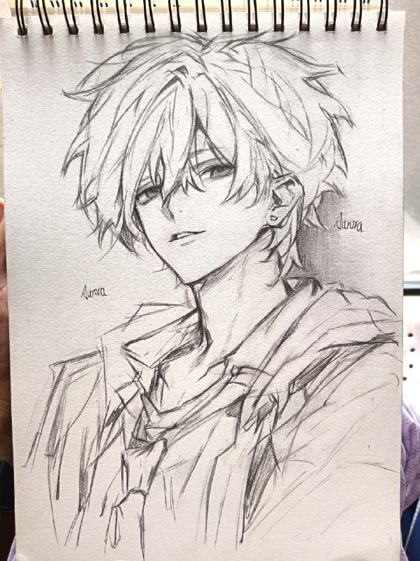 《日系漫画入门教程》从零开始掌握日漫绘制精髓，本书详细解析人物造型、动态表现到场景构图，搭配大量步骤图解与实用技巧，帮助初学者快速构建系统知识体系，画出充满魅力的原创作品