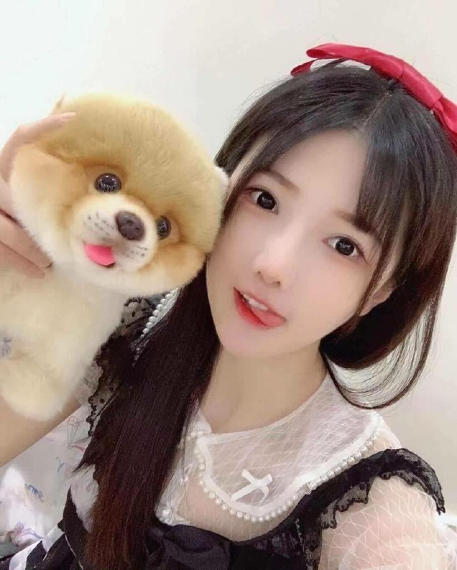 《全球领主：开局成为沙漠领主主播：柴二狗 1292集完》开局一座沙城，资源匮乏强敌环伺，看主角如何利用现代知识结合魔法种田，从流沙之地崛起，建立横跨诸界的沙漠帝国！直播互动元素巧妙融入，策略发展爽点十足