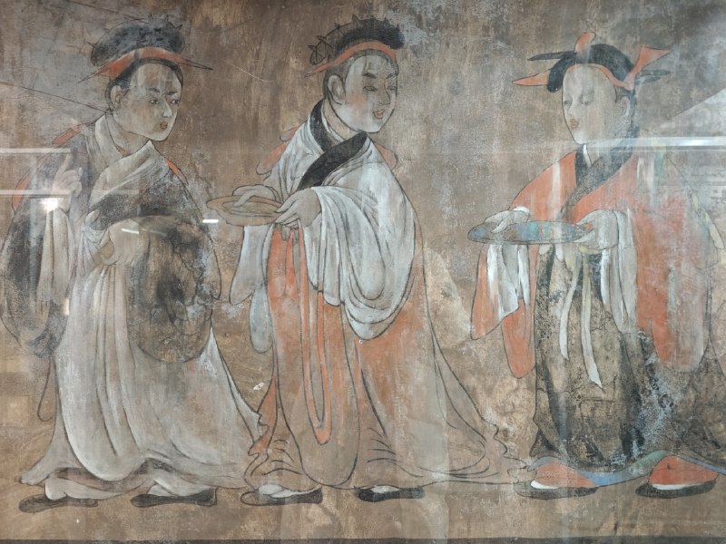 《东北师范大学古埃及历史》本书立足东北师范大学史学积淀，聚焦尼罗河文明的兴衰脉络，以严谨视角解读法老时代的社会、宗教与艺术成就，融合前沿考古发现与历史阐释，为读者构建起一部生动而深邃的古埃及文明全景史卷