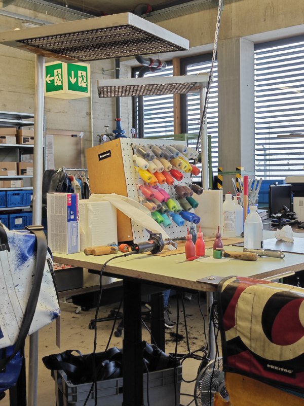 《学习收纳整理收纳师课程，成为房屋空间魔法师》课程从收纳思维到实操技巧系统教学，教你科学规划空间、高效利用工具，不仅能改造家居环境，更能提升生活效率与幸福感，让杂乱房间焕然一新