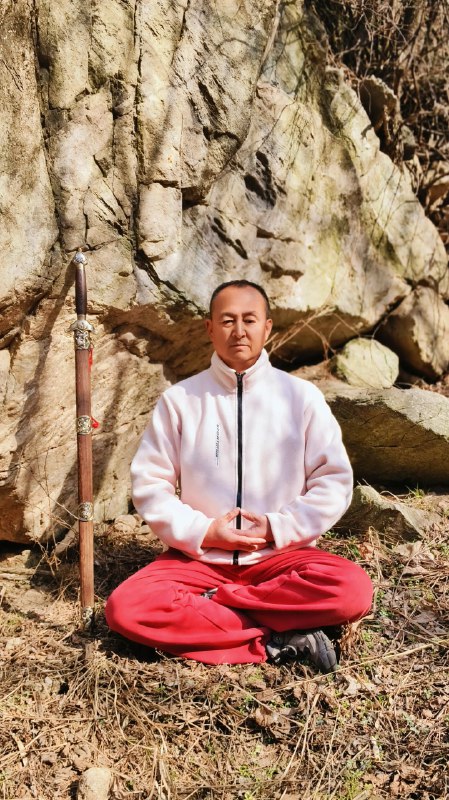 《基础，冥想入门10课程》从零开始掌握冥想核心技巧，10节课程循序渐进带你告别焦虑与压力