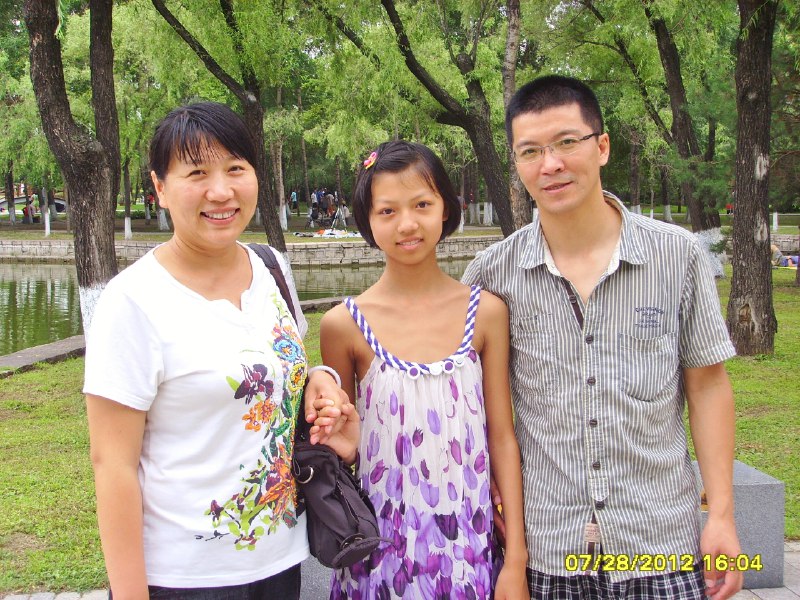 《北师大物理系赵峥教授的宇宙学16讲》赵峥教授以通俗语言解析宇宙奥秘，从大爆炸到黑洞，融合前沿研究与历史脉络，带领读者轻松踏上探索时空本质的旅程，感受物理学的深邃与浪漫