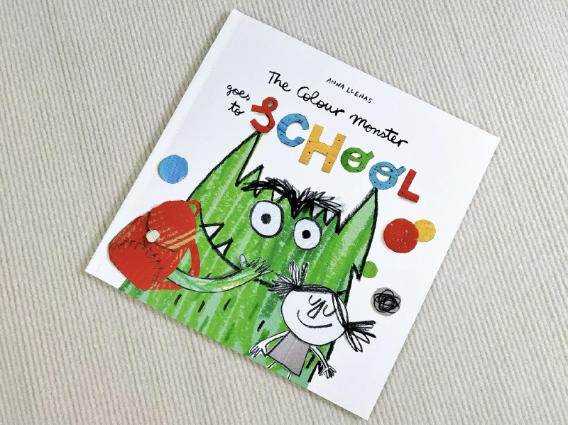 《60集自然拼读动画片Fun Phonics》这套动画通过60集生动故事系统讲解自然拼读规则，每集聚焦一个发音规律，搭配趣味情节和朗朗上口的歌曲，让孩子在沉浸中掌握字母组合发音，轻松实现见词能读，为英语阅读打下坚实基础