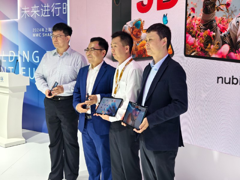 《互联网职业通识20讲》这门课程从技术、运营到产品，系统拆解互联网核心岗位，帮你快速构建行业认知框架