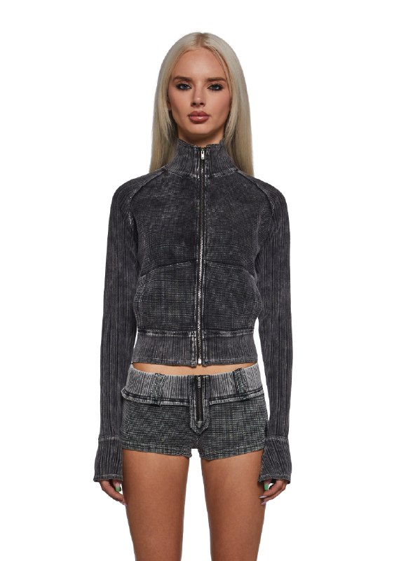 《邢不行量化投资 视频课 25集》本课程系统讲解量化投资实战技能，涵盖策略构建、回测验证到实盘部署全流程