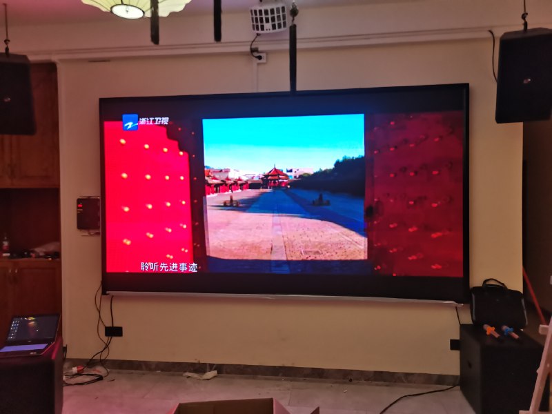 《LED视频素材(125个)》精选125个高质量LED视频素材，涵盖科技光效、动态背景与舞台视觉等多种风格