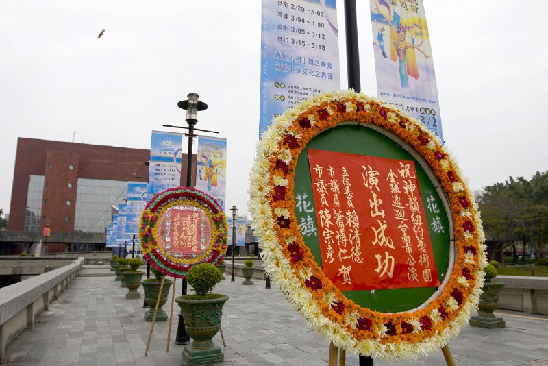 《减压纯音集100首无损格式百分百缓解工作疲劳》精选百首无损纯音，科学编排声波频率，有效舒缓神经压力