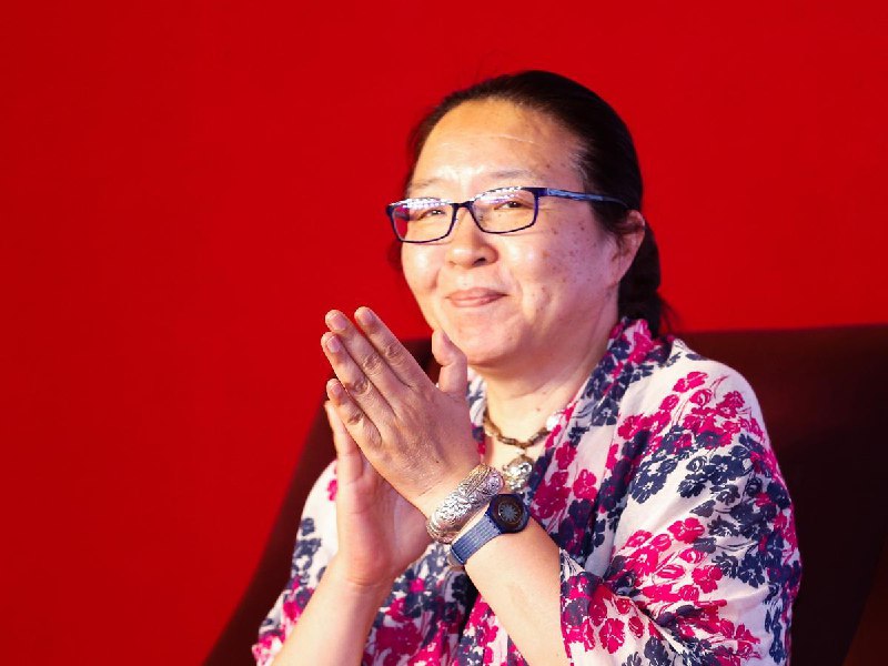 《戴建业高能诗词课》戴建业教授以幽默犀利的语言，带你穿透诗词表层，洞见古人鲜活情感与人生智慧