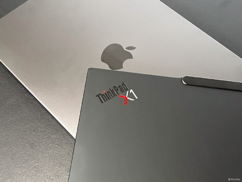 《精选付费PPT模板500套》精选500套高品质PPT模板，覆盖商务、教育、医疗等全行业场景