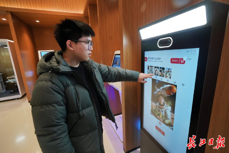 《HR带你走近真实互联网》资深HR深度揭秘互联网行业真相，从招聘内幕到职场生存法则，打破信息差