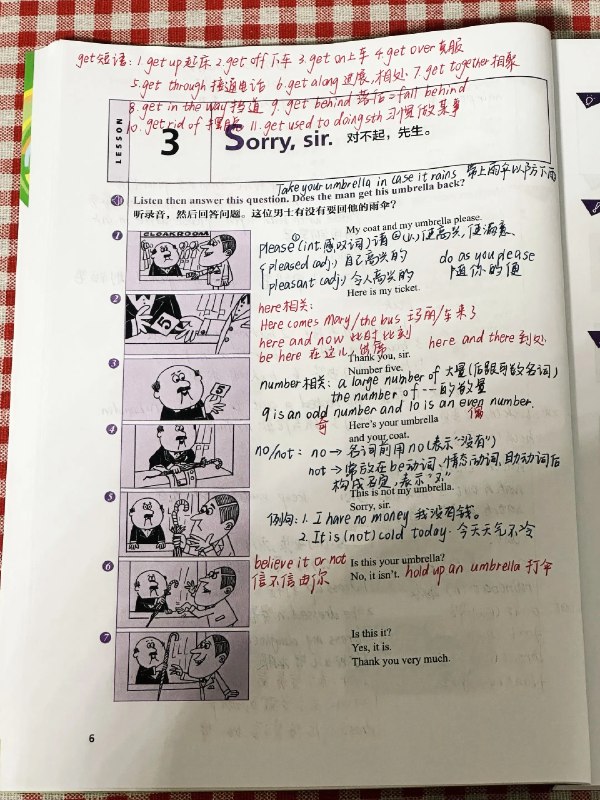 《英语语法彩色笔记》这本语法书采用独特的彩色笔记形式，将复杂的英语语法知识可视化，重点层次一目了然