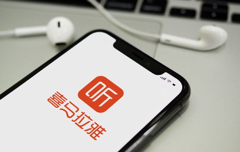 《英语名师赖世雄的学习方法论》赖世雄老师以轻松幽默的方式拆解英语学习难题，从音标到语法层层递进，结合多年教学经验，提供可落地的自学路径