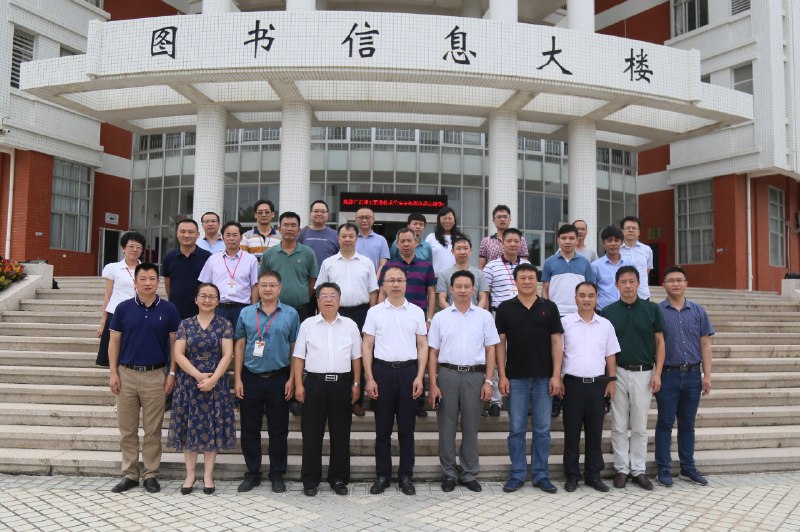 《2026年小P公考数资判断系统班 》系统提升数资判断解题能力，针对2026年公考精准设计