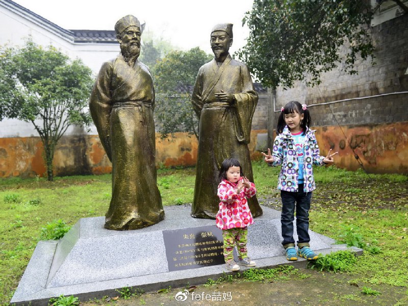 《英文原版彩绘分级绘本图书合集》这套绘本采用科学分级体系，搭配精美全彩插画，能有效提升孩子的阅读兴趣与英语能力