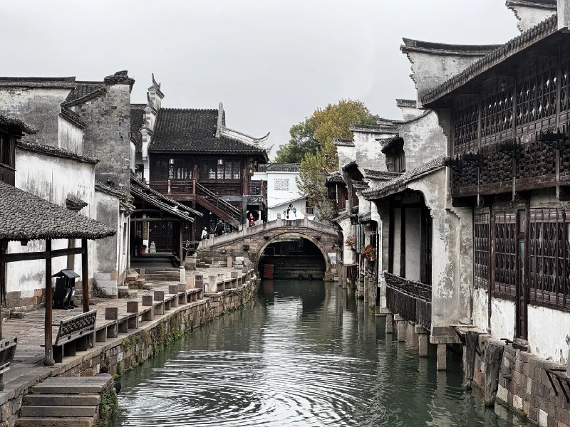 《短视频热门素材——江南古风风景视频》小桥流水，烟雨朦胧，带你一秒穿越水墨江南