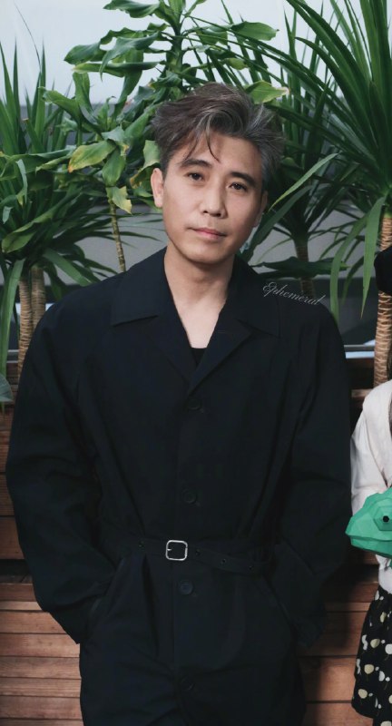 《土豆逗严肃科普 全集》土豆逗用轻松幽默的方式讲解严肃科学，将复杂的知识变成孩子爱看的趣味故事