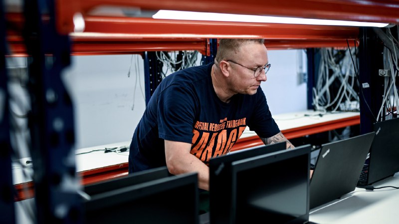 《经济学家的恶习》经济学家常以理性模型解释世界，却易陷入脱离现实、过度量化的思维陷阱