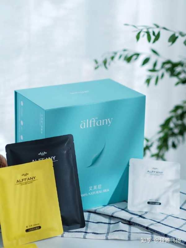 《魔力大球燃脂塑身系列课程》课程结合魔力大球特性，设计全身燃脂与塑形动作，通过不稳定表面训练深层肌群，提升平衡与核心力量